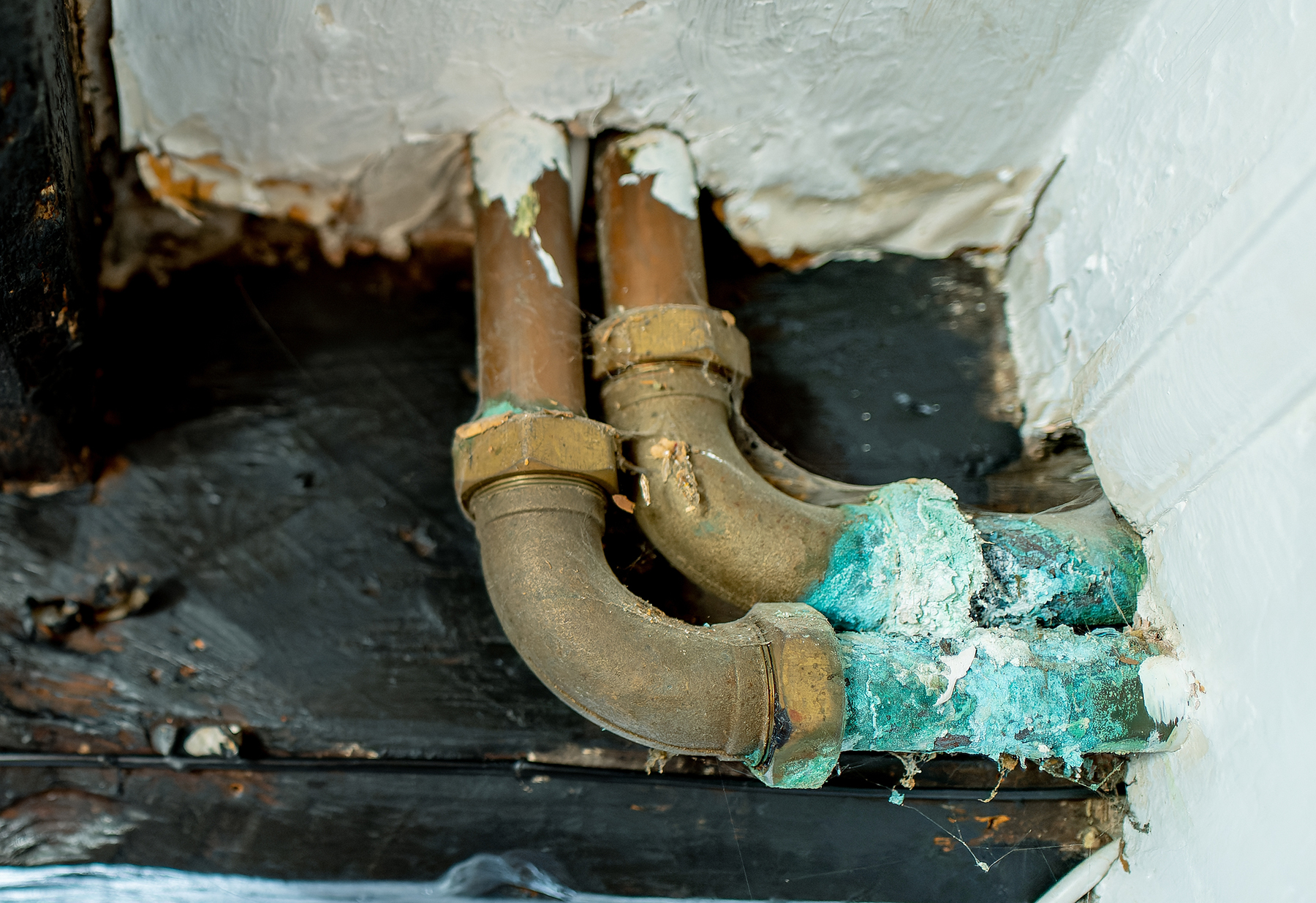 leaky pipes leaky pipes